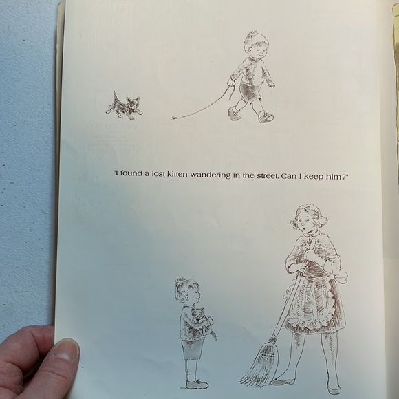 📚2/$6  3-Book Bundle Softcover - Picture 15 of 16